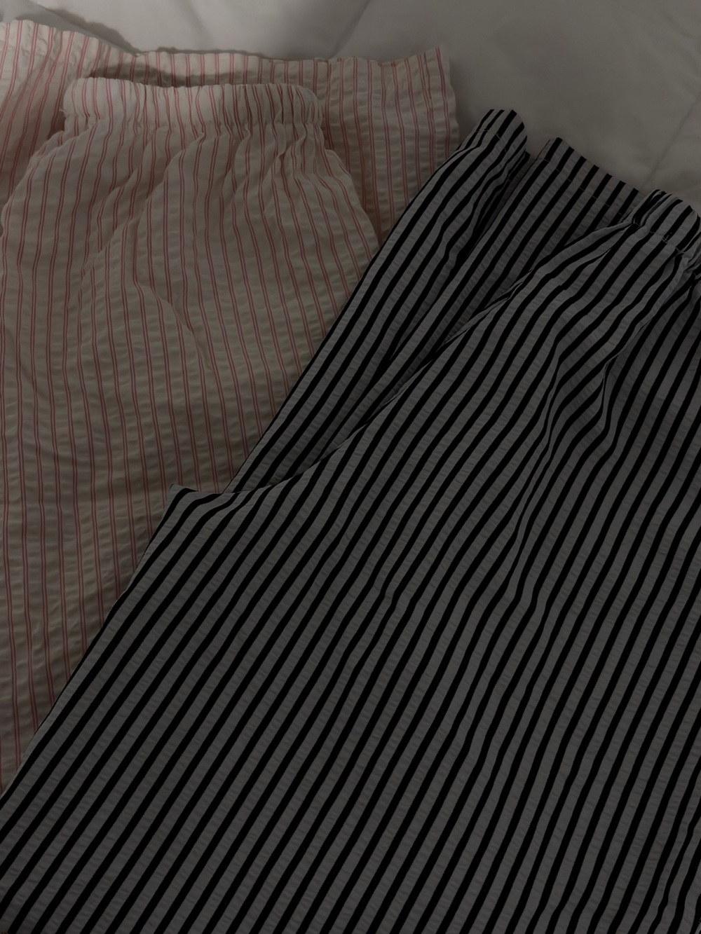 SHEIN Women's Wide Leg Striped Pants - Black & Pink